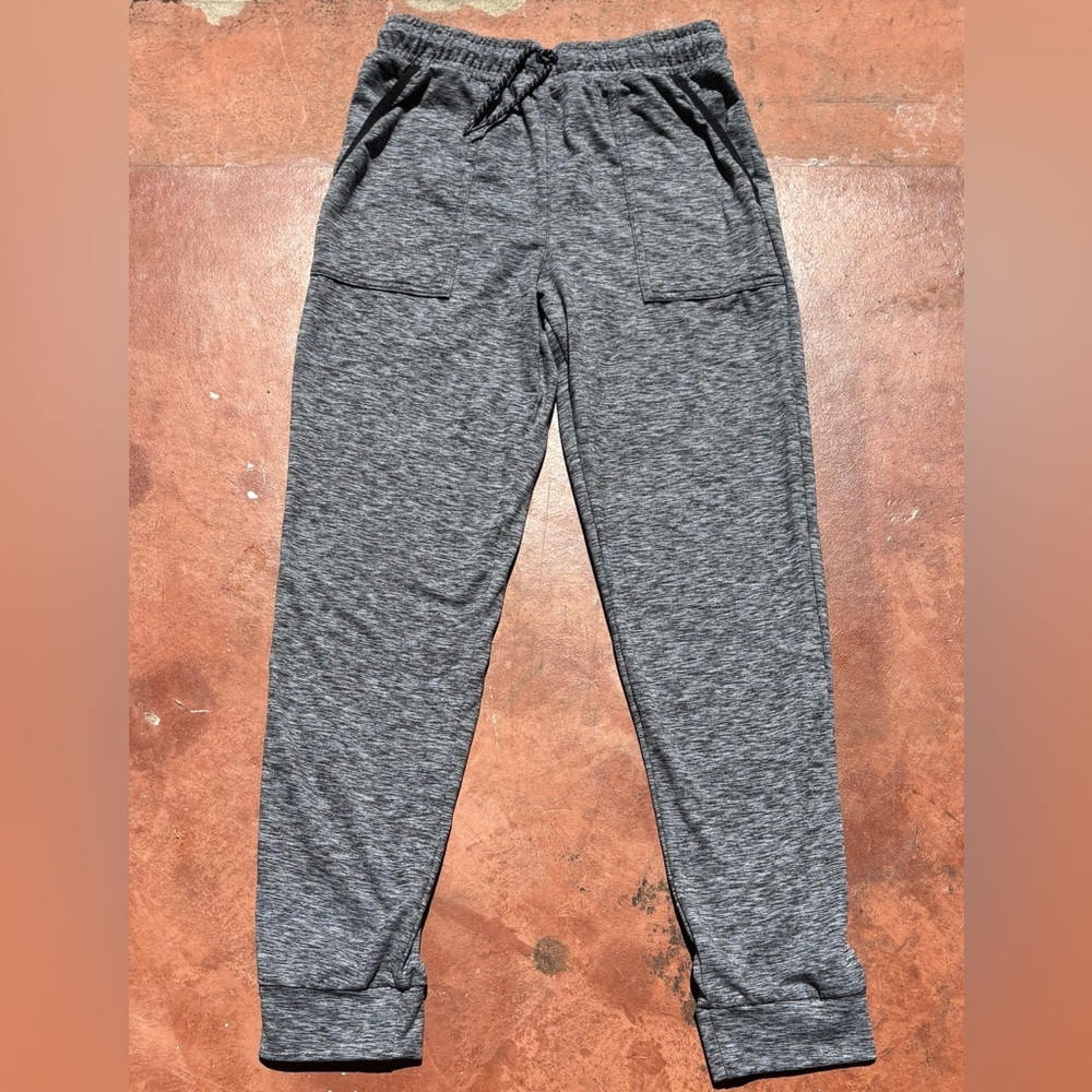 Boys size 16 Children’s Place Heather Gray Jogger Pants